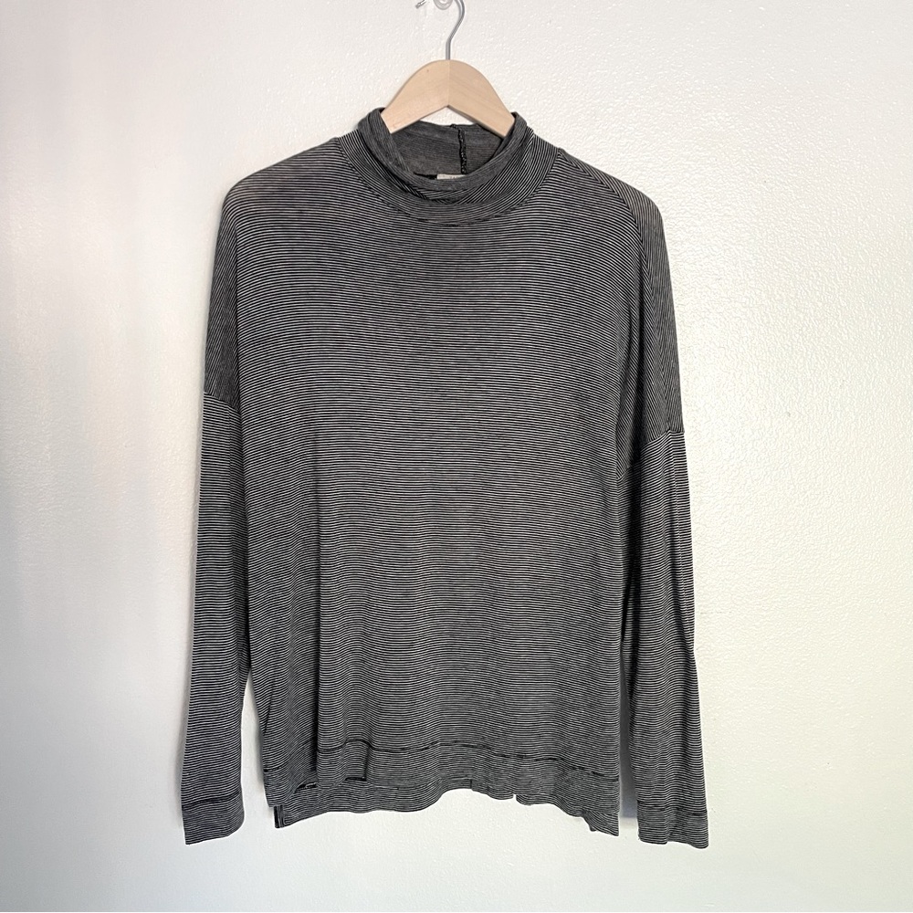Zara Trafaluc Long Sleeve Turtle Neck Top Striped Black White Small Preppy